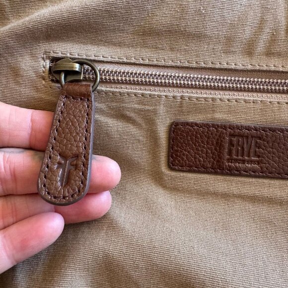 Frye Azariah Brown Floral Embroidered Leather Convertible Backpack Hobo Bag - Picture 13 of 16